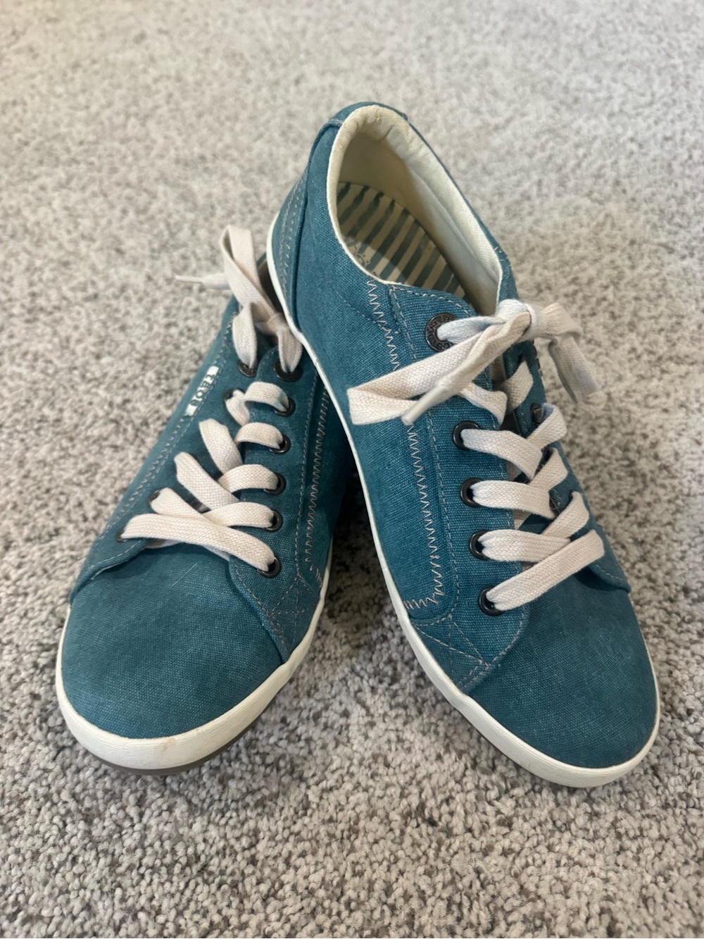 Taos Teal Casual Canvas Women's Sneakers - 8.5